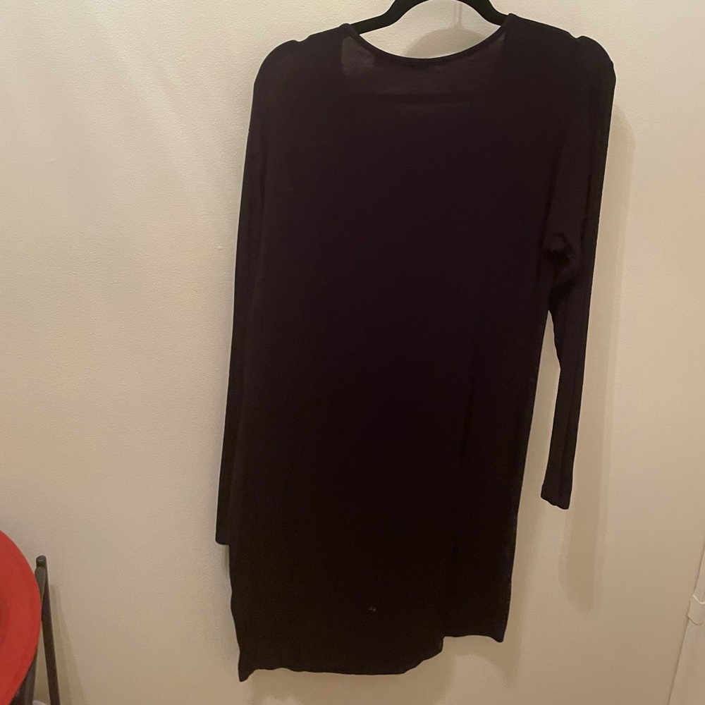 Basic black body con midi $10